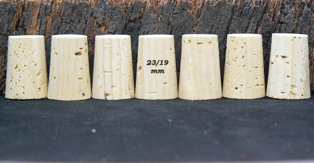 Bouchon en liège conique naturel aux dimensions 30 x 65/60 mm